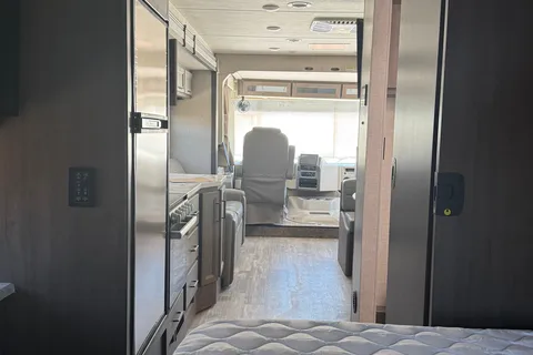 Joe's Thor Motor Coach Hurricane 29M Class A