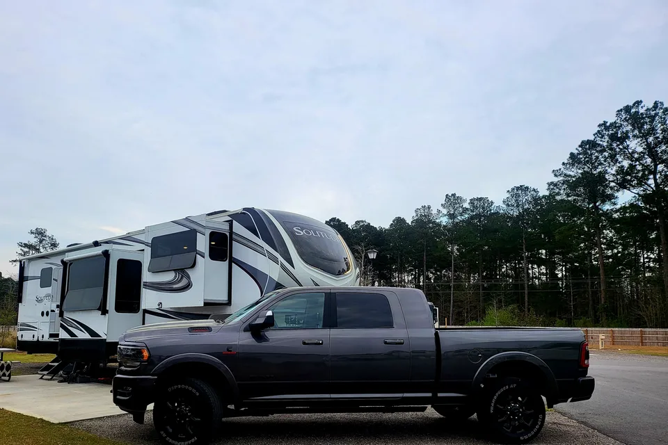 Duggan's Grand Design 346 fls Fifth Wheel