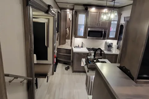 Duggan's Grand Design 346 fls Fifth Wheel
