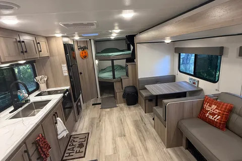 Carson's Keystone 26BX Travel Trailer