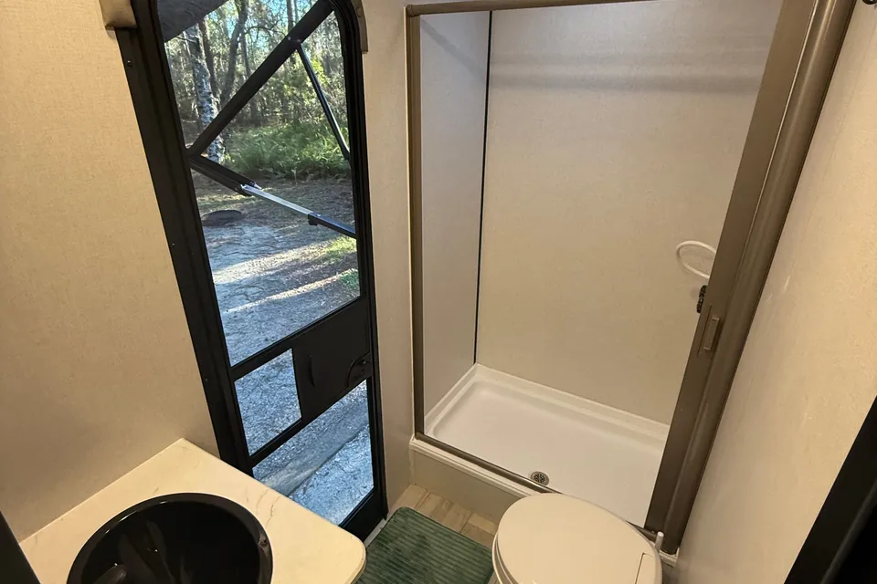 Carson's Keystone 26BX Travel Trailer