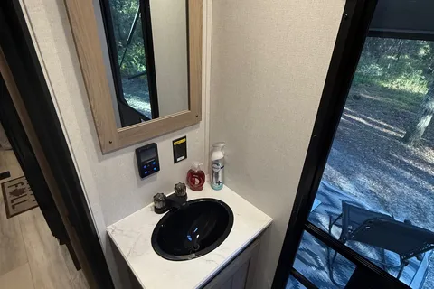 Carson's Keystone 26BX Travel Trailer