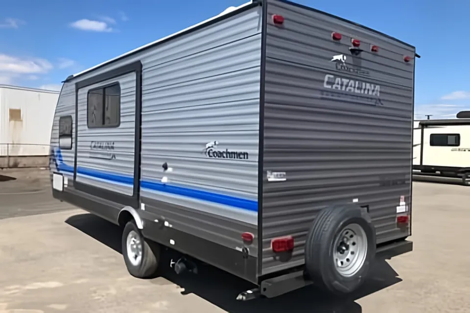 Coachmen Catalina Summit Serie 7