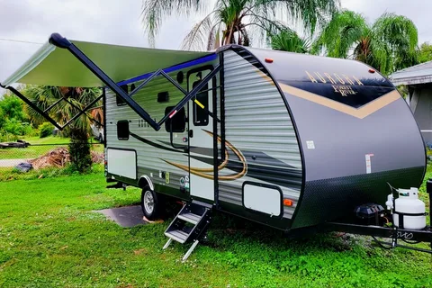 Premier Rentals Forest River Aurora 18BHS