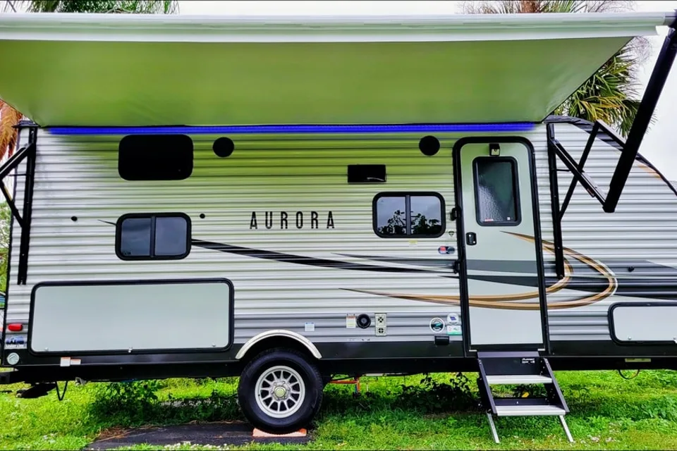 Premier Rentals Forest River Aurora 18BHS
