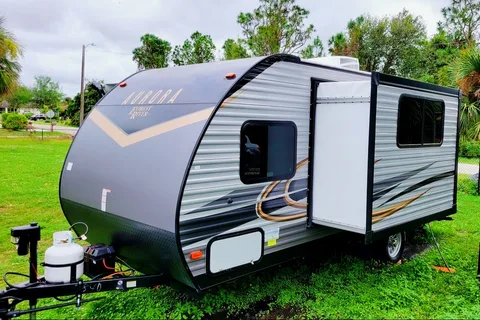 Premier Rentals Forest River Aurora 18BHS