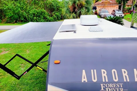 Premier Rentals Forest River Aurora 18BHS