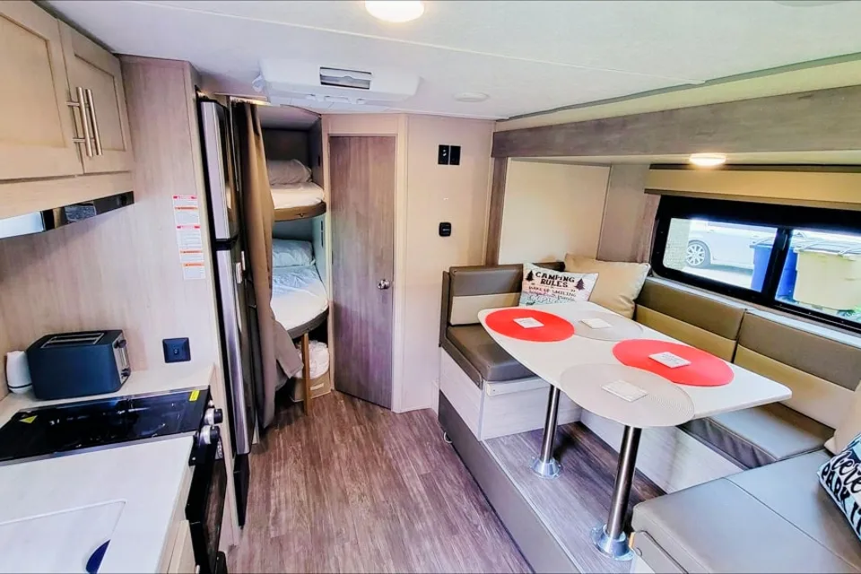 Premier Rentals Forest River Aurora 18BHS