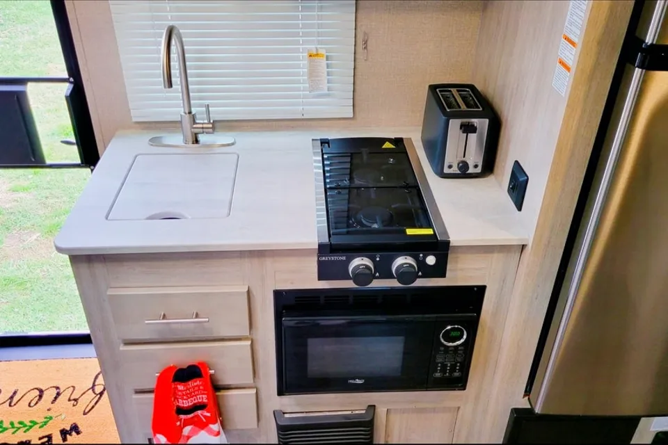 Premier Rentals Forest River Aurora 18BHS