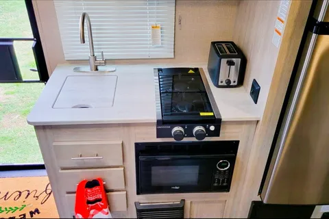 Premier Rentals Forest River Aurora 18BHS