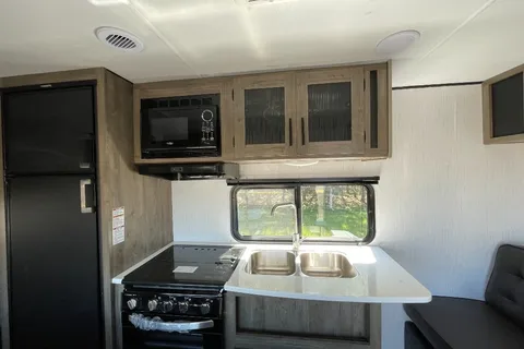 TLC Heartland Pioneer