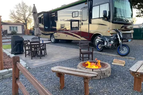 🚐 Hit the Road in Comfort – Your Adventure Starts Here! 🌄