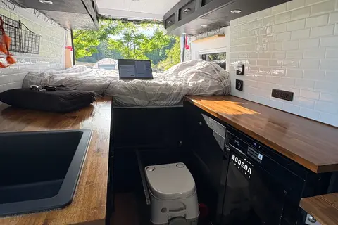 Victoria Ram promaster Classe B