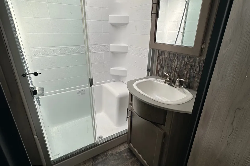 2019 Forest River Sabre 36FRP Fifth Wheel Sleeps 11!