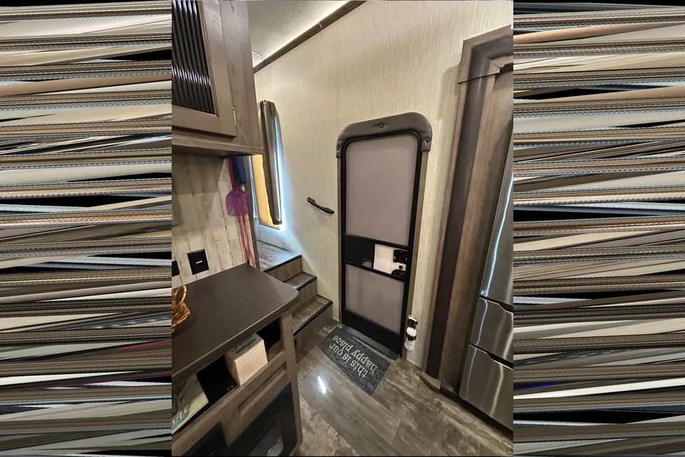 2019 Forest River Sabre 36FRP Fifth Wheel Sleeps 11!
