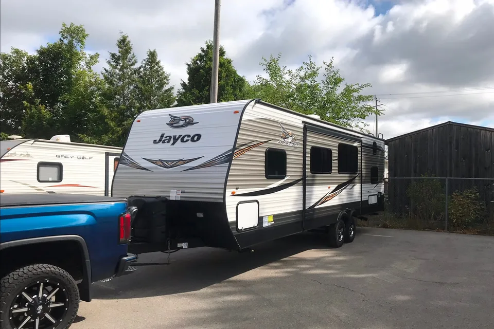 Nathan's Jayco 28BHBE Travel Trailer