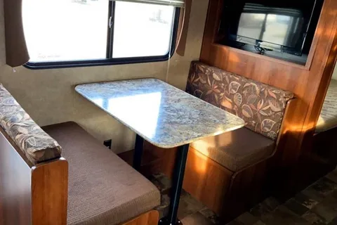 Huffys Hut  26BH 