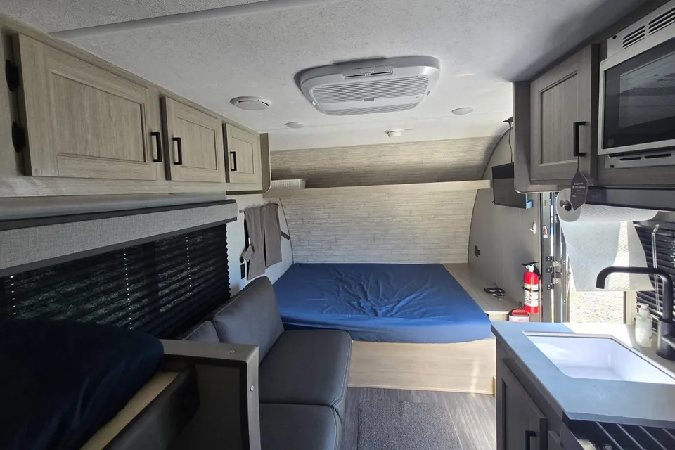 NEW 2025 Forest River Aurora 16BHX