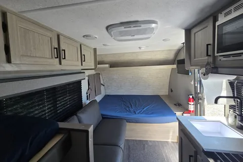 NEW 2025 Forest River Aurora 16BHX