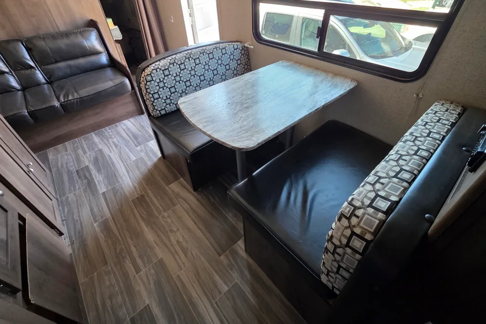 Tamara's Shasta Oasis 26 BH Travel Trailer