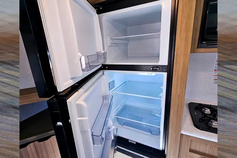 NEW 2025 Travel Trailer