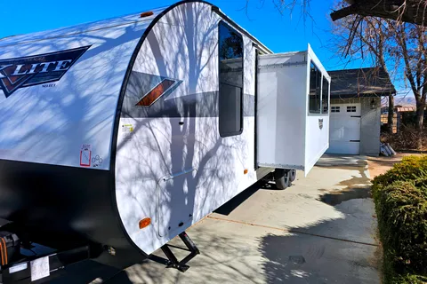 NEW 2025 Travel Trailer