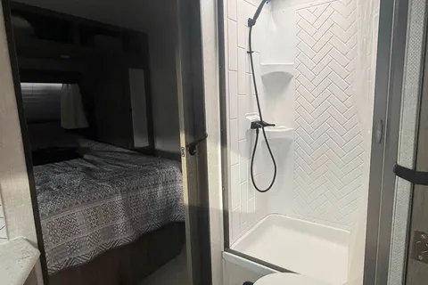 Forest River grand surveyor legend 296QBLE Travel Trailer