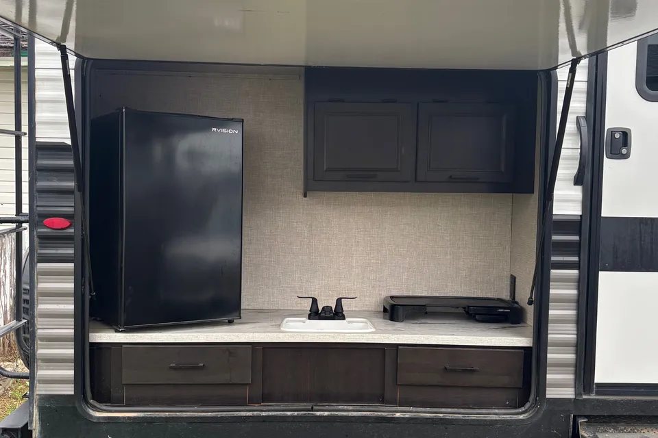 Rylend's Jayco Jayflight 324BDS Travel Trailer