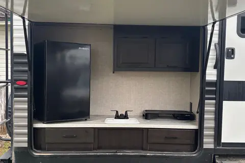 Rylend's Jayco Jayflight 324BDS Travel Trailer