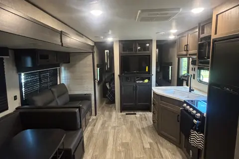 Rylend's Jayco Jayflight 324BDS Travel Trailer