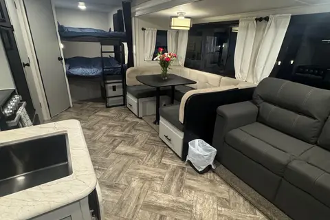 Cameron's Forest River Vibe T26DB Travel Trailer