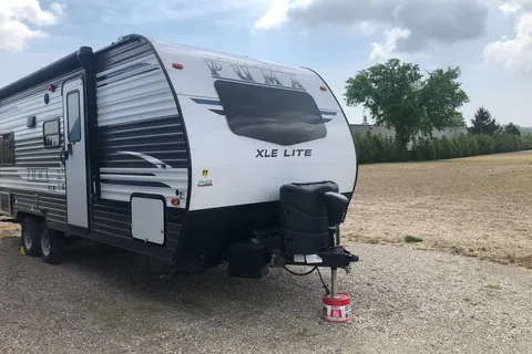 Palomino Puma XLE Lite 20RLC – Lightweight Travel Trailer (Sleeps 6)