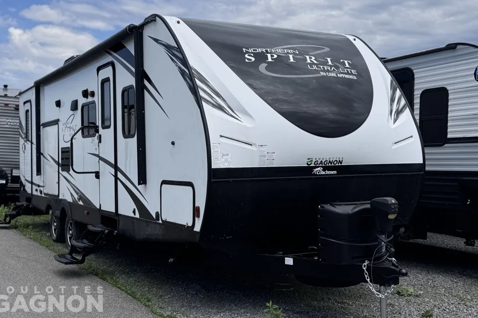 Dominique Coachmen Northern Spirit Roulotte