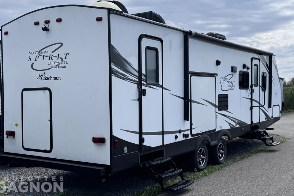 Dominique Coachmen Northern Spirit Roulotte