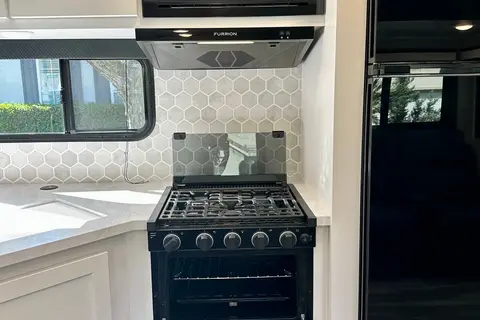 Luxury 2024 Jayco Jayfeather - Fully Stocked