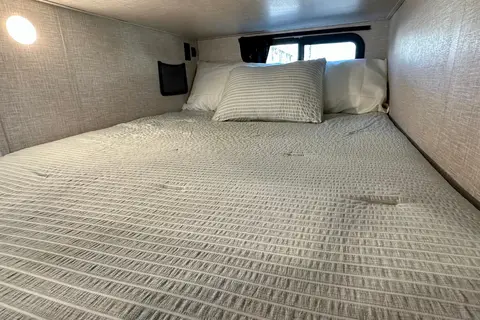 Luxury 2024 Jayco Jayfeather - Fully Stocked