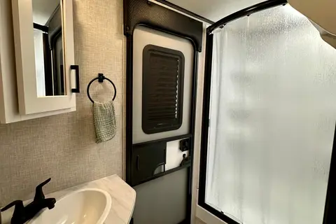 Luxury 2024 Jayco Jayfeather - Fully Stocked