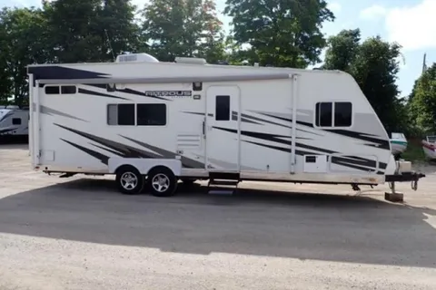 Lowell's Fleetwood Nitrous Hyperlite Toy Hauler