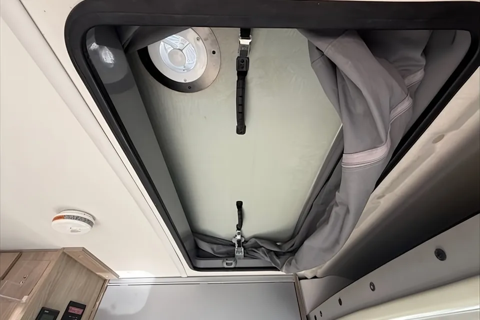 Jason's Winnebago 59P Class B