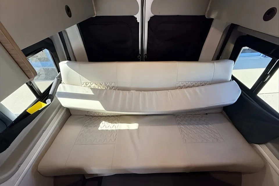 Jason's Winnebago 59P Class B