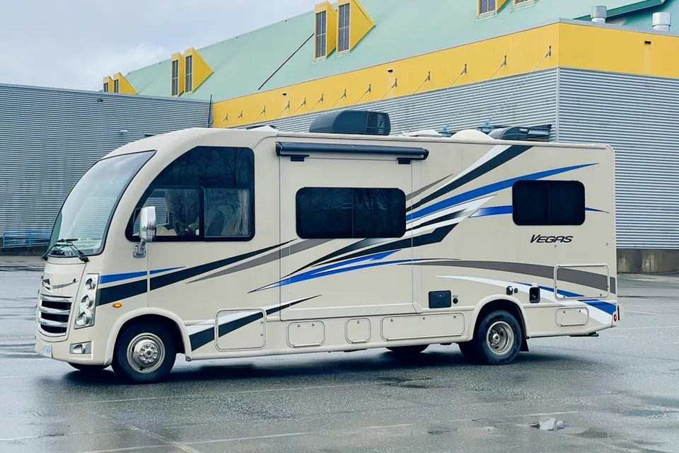 “Harvey” the Thor Motor Coach Vegas 24.1 Class A
