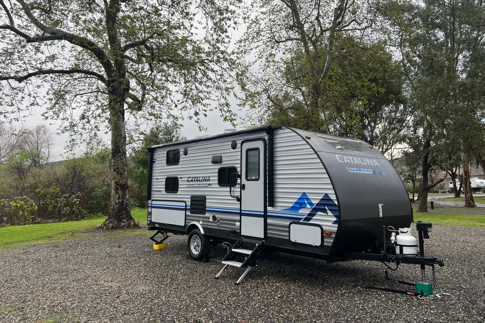 Coachmen Catalina Summit Series 7 Travel Trailer