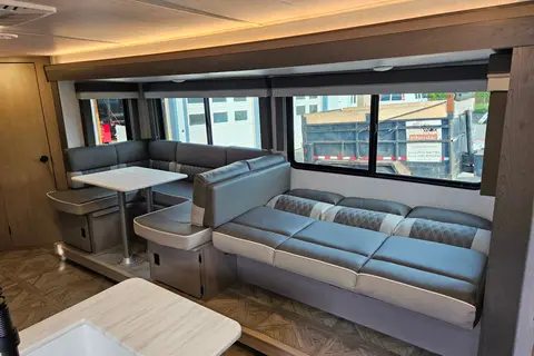 PLATINIUM CRUISE 273 *** BUNK BED ****