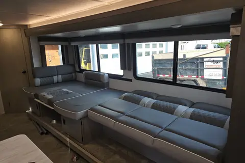 PLATINIUM CRUISE 273 *** BUNK BED ****