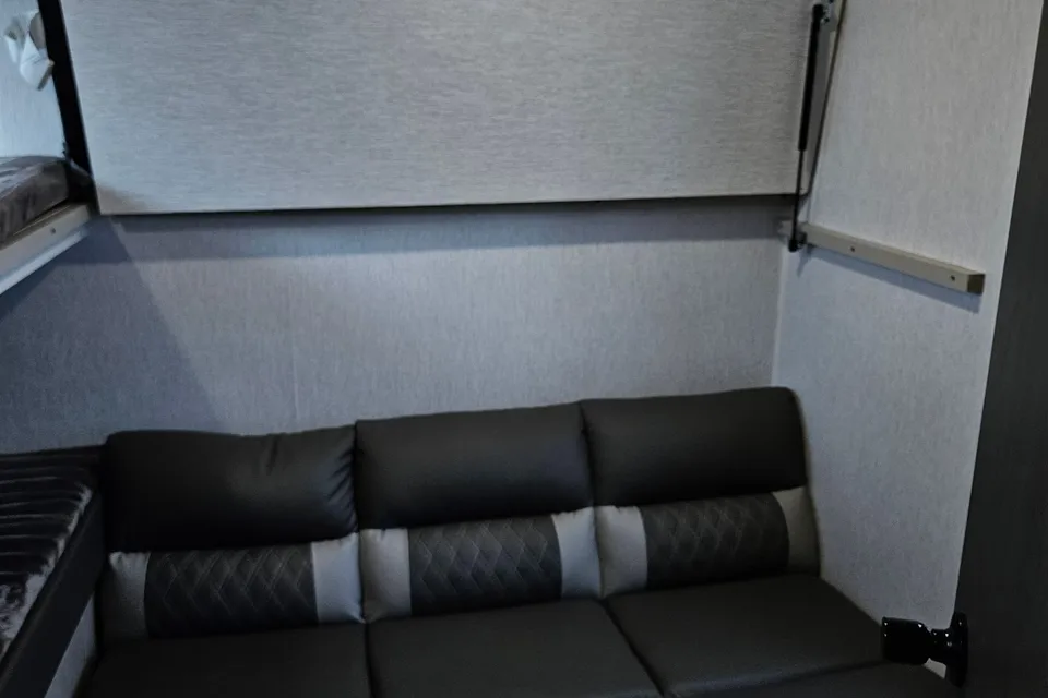 PLATINIUM CRUISE 273 *** BUNK BED ****