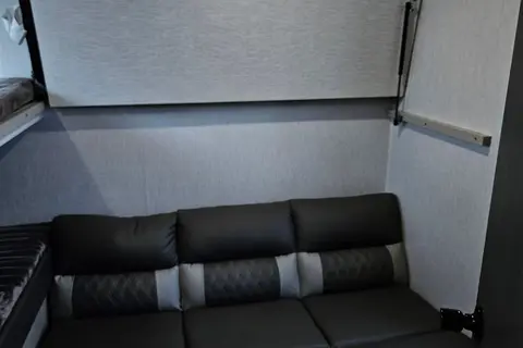 PLATINIUM CRUISE 273 *** BUNK BED ****