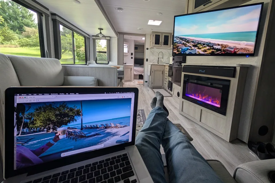 Brand New 2025 Alta Delivered to your Campsite