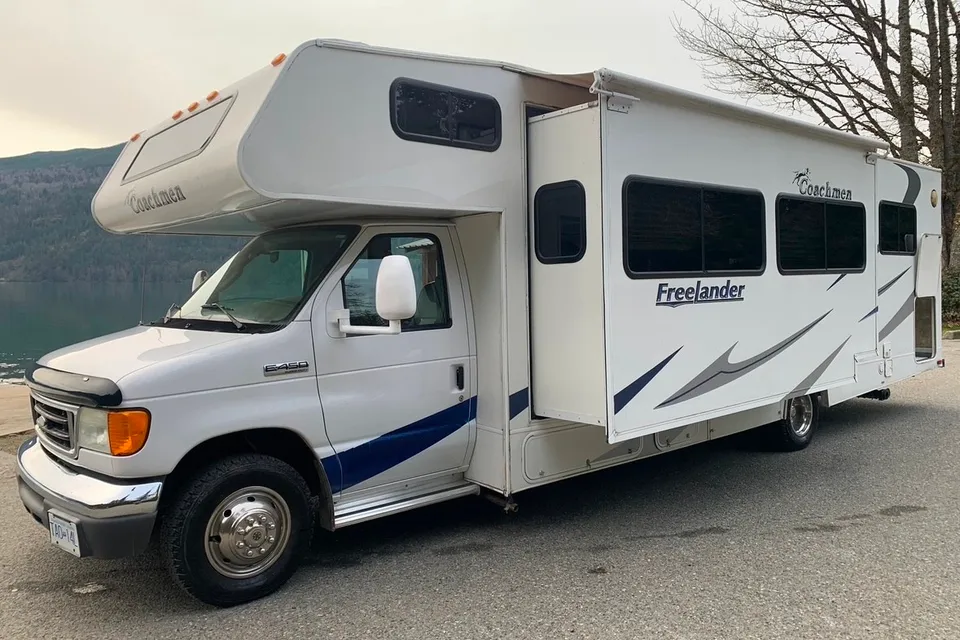 Mark's Coachmen Freelander Class C