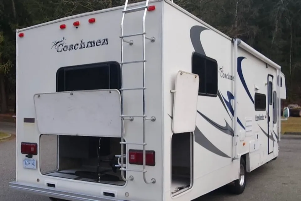 Mark's Coachmen Freelander Class C