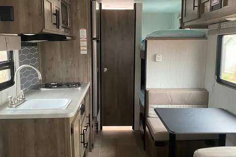 Palomino Puma Ultra Lite Travel Trailer